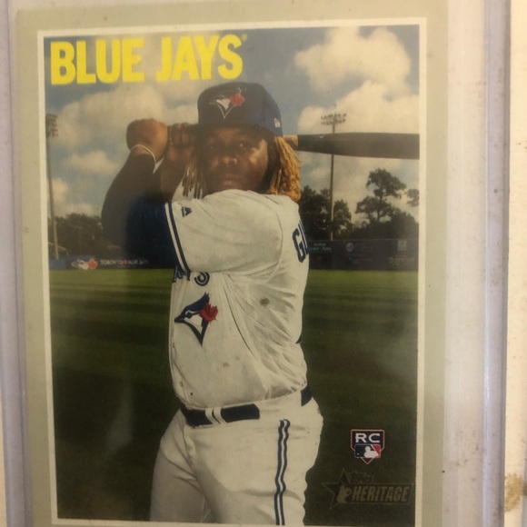 9 LOT OF 3 JUAN SOTO CARDS, 2 GUERRERO JR ROOKIES, & 4 FERNANDO TATIS CARDS-$$$ - Picture 6 of 10